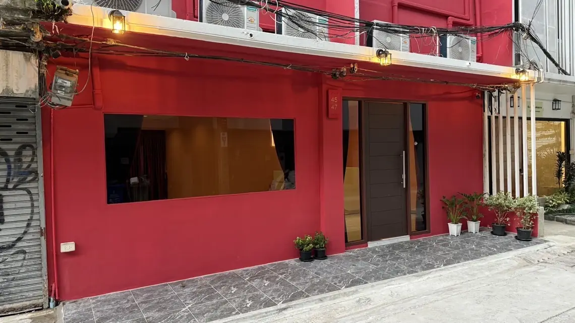 Photo: Google Maps via Google Maps Aiyume Nuru Bangkok: shopfront