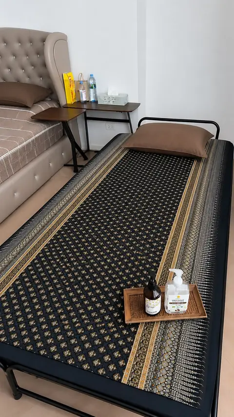 Best Relax Bangkok: massage bed