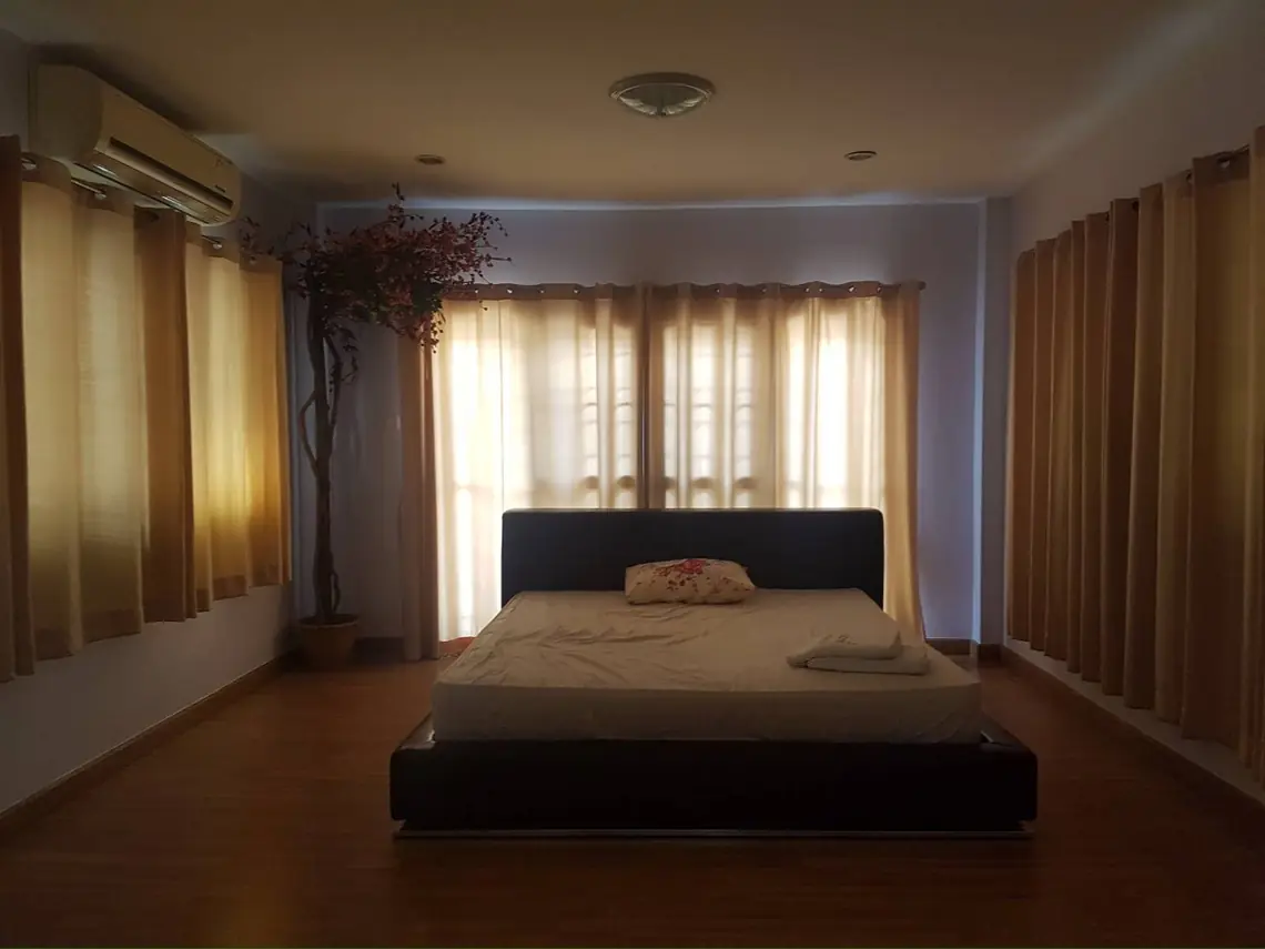 Photo: Tee Ss via Google Maps Bunny Relax Spa: room with a bed