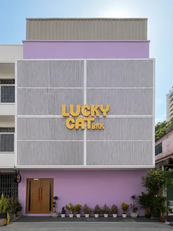 Lucky Cat BKK: main photo on Google Maps