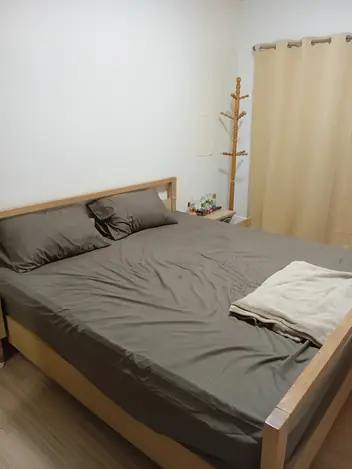 Male Masseur for Women (Outcall Erotic/B2B Massage): room with a bed
