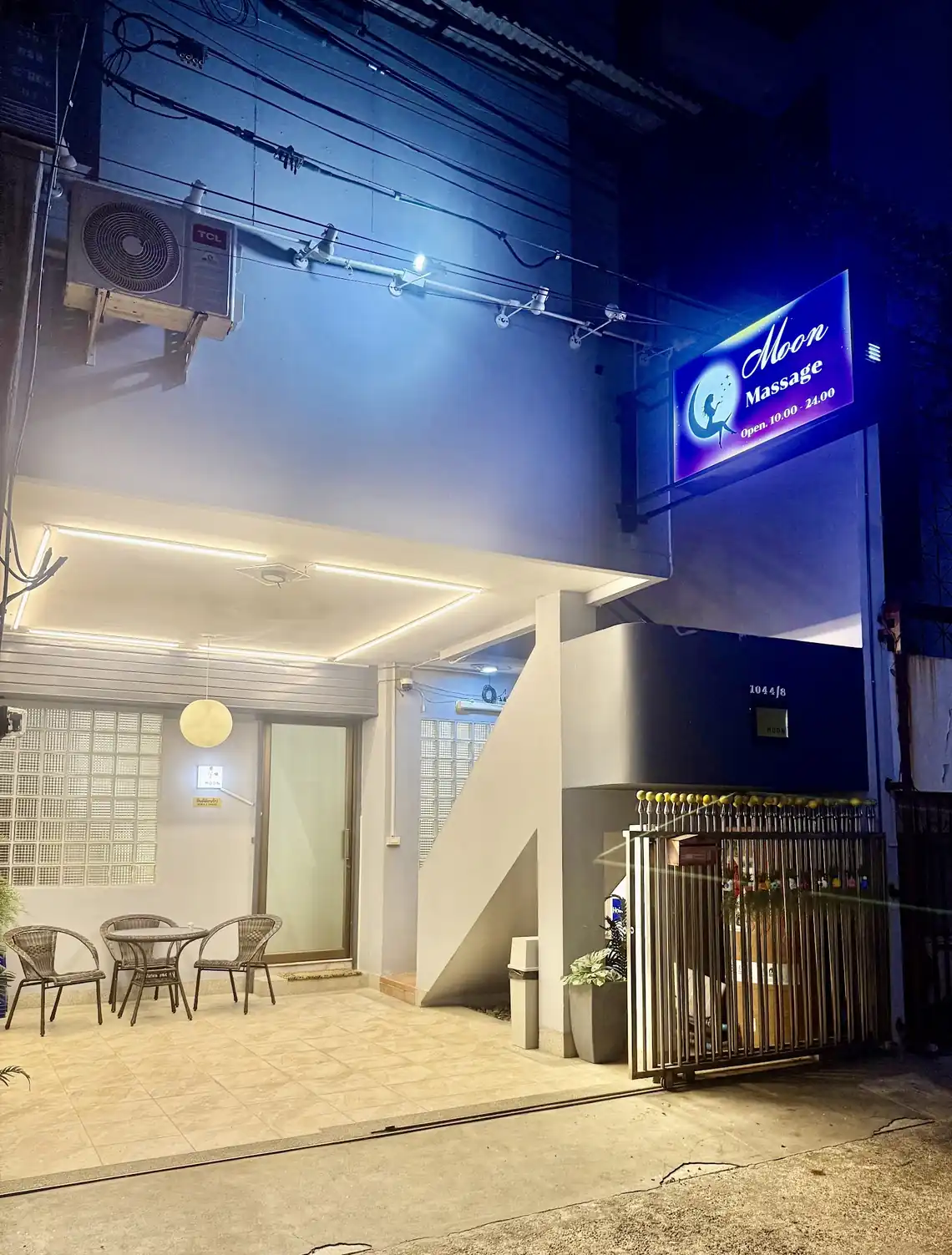 Moon Massage BKK: main photo on Google Maps